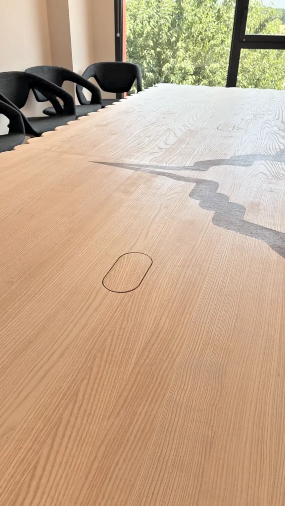 Table de conférence sur mesure à Rennes, Rennes — photo 2